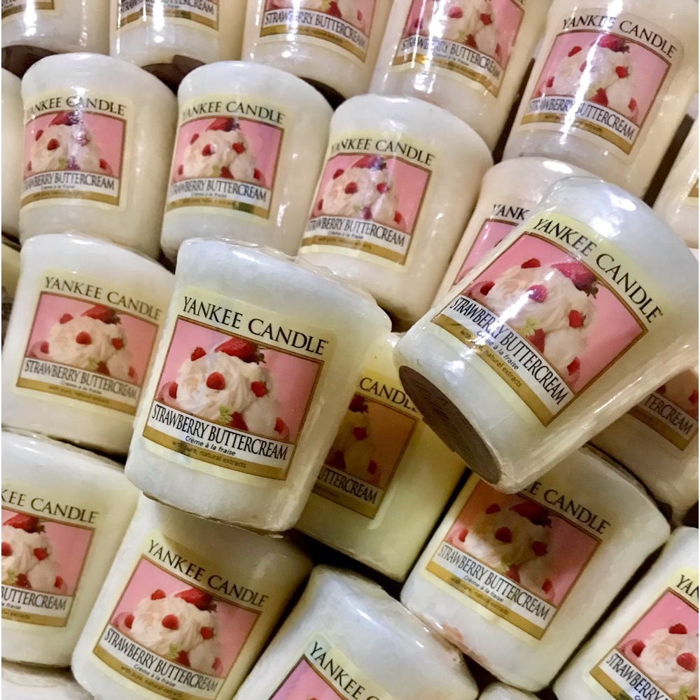 5 Yankee Candle Strawberry Buttercream Votive Candles